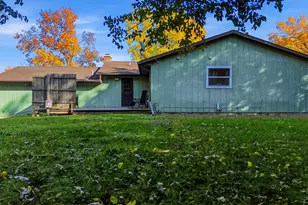 2235 Center Ln, Dixon, IL 61021 - Photo 40