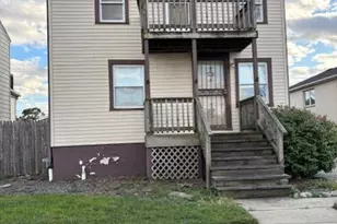 7113 W 71st St, Chicago, IL 60638 - Photo 2