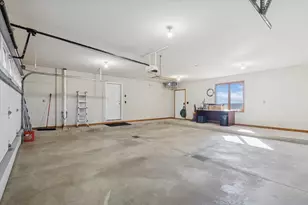 97 Highcrest Ct, Shannon, IL 61078 - Photo 52