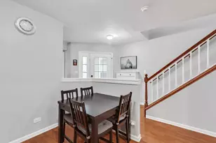 988 Butter Creek Ct, Hoffman Estates, IL 60169 - Photo 6