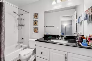 988 Butter Creek Ct, Hoffman Estates, IL 60169 - Photo 14