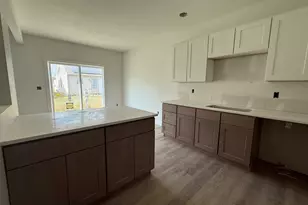 1407 Sand Dollar Dr, Champaign, IL 61822 - Photo 2