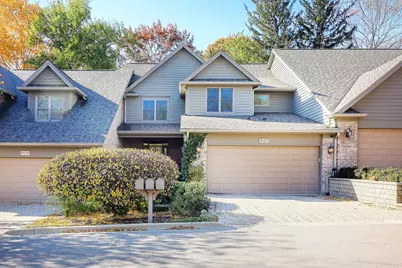 921 Oak Crest Lane, Saint Charles, IL 60175 - Photo 1