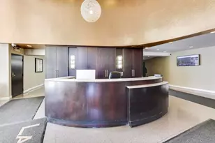 3930 N Pine Grove Ave, Chicago, IL 60613 - Photo 8