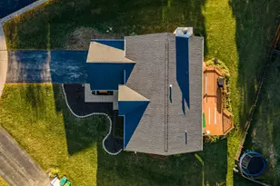 2108 Brookshire Estates Ct, Plainfield, IL 60586 - Photo 4