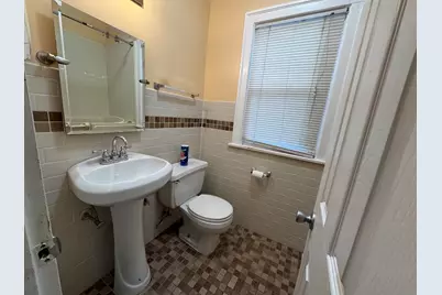 7142 S Damen Avenue, Chicago, IL 60636 - Photo 8