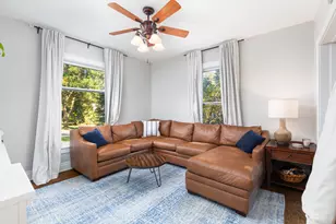 105 S Wright St, Naperville, IL 60540 - Photo 18