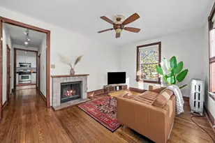 2116 N Seminary Ave, Chicago, IL 60614 - Photo 10