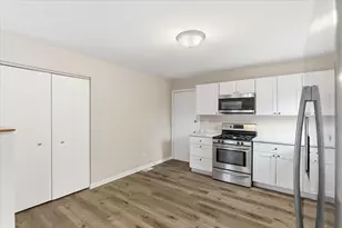 37446 E Park Ln, Lake Villa, IL 60046 - Photo 8