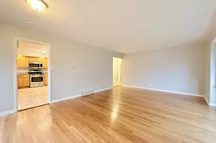 1121 Olive Rd, Homewood, IL 60430 - Photo 16