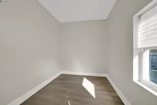 1541 S 50th Ave, Cicero, IL 60804 - Photo 12