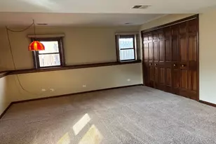 4950 Tarrington Dr, Hoffman Estates, IL 60010 - Photo 30