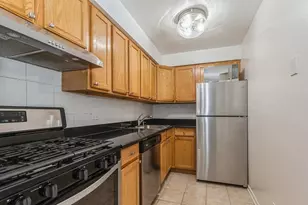 3900 N Pine Grove Ave, Chicago, IL 60613 - Photo 12