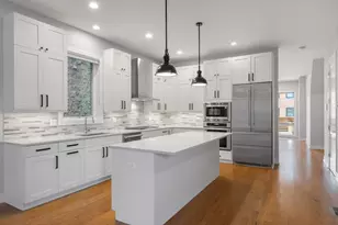 1057 N Wood St, Chicago, IL 60622 - Photo 6