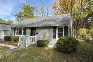 54 Mionske Dr, Lake Zurich, IL 60047 - Photo 4