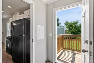 310 Apollo Ct, Round Lake, IL 60073 - Photo 10