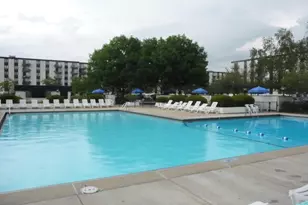 9074 W Terrace Dr, Niles, IL 60714 - Photo 38