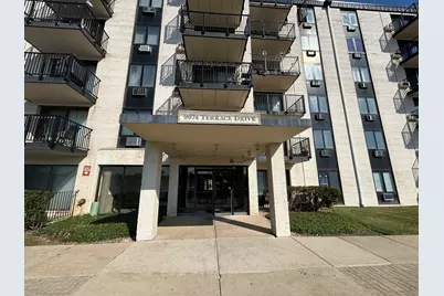 9074 W Terrace Drive #4N, Niles, IL 60714 - Photo 2