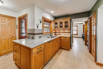 1607 S Ashland Avenue, Park Ridge, IL 60068 - Photo 6