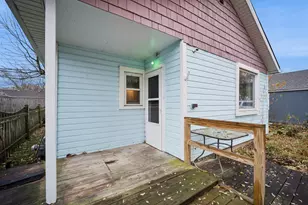 215 Second St, Elgin, IL 60123 - Photo 8