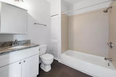 1437 W Superior Street, Chicago, IL 60642 - Photo 6