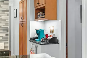 3905 N Seeley Ave, Chicago, IL 60618 - Photo 8