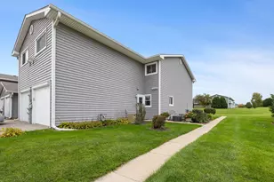 17438 W Walnut Ln, Gurnee, IL 60031 - Photo 16