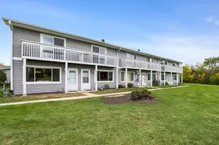 17438 W Walnut Ln, Gurnee, IL 60031 - Photo 14