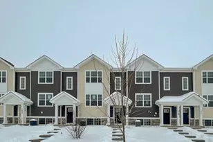 1449 Oakfield Ln, Pingree Grove, IL 60140 - Photo 2