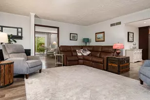 11948 Southgate Rd, Roscoe, IL 61073 - Photo 16