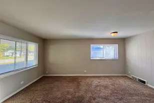 15326 Dorchester Ave, Dolton, IL 60419 - Photo 6