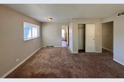 15326 Dorchester Avenue, Dolton, IL 60419 - Photo 4