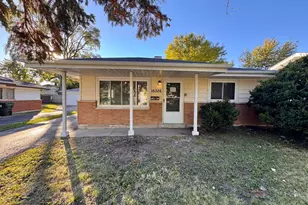 15326 Dorchester Ave, Dolton, IL 60419 - Photo 2