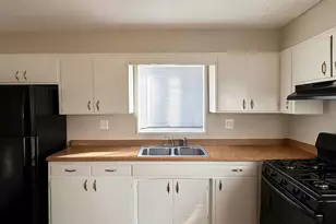 15326 Dorchester Ave, Dolton, IL 60419 - Photo 8