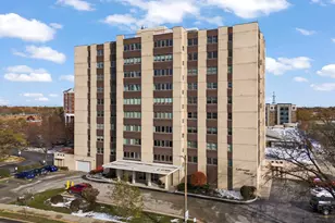 141 N La Grange Rd, La Grange, IL 60525 - Photo 2