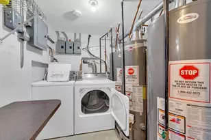 2212 W Iowa St, Chicago, IL 60622 - Photo 10