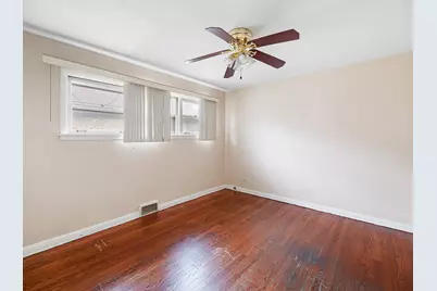 10737 S Emerald Avenue, Chicago, IL 60628 - Photo 10