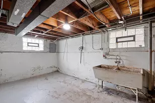 10737 S Emerald Ave, Chicago, IL 60628 - Photo 14