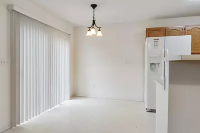 1204 Colonial Avenue, Bloomington, IL 61701 - Photo 4