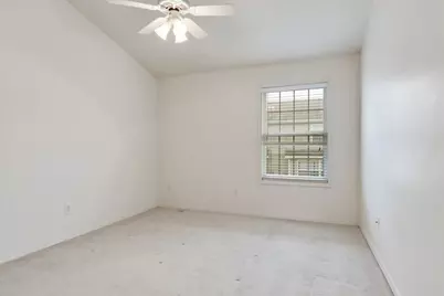 1204 Colonial Avenue, Bloomington, IL 61701 - Photo 12