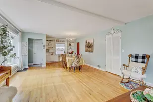 832 Sylviawood Ave, Park Ridge, IL 60068 - Photo 4