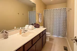 445 E Becker Pl, Sycamore, IL 60178 - Photo 20