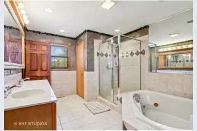 19738 W Martin Drive, Mundelein, IL 60060 - Photo 8