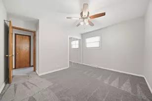 5017 W 101st St, Oak Lawn, IL 60453 - Photo 12