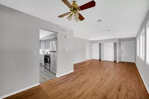 31 Wellington Ave, Mundelein, IL 60060 - Photo 8