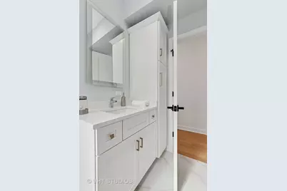 847 W Ainslie Street #2W, Chicago, IL 60640 - Photo 14