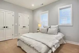 847 W Ainslie St, Chicago, IL 60640 - Photo 12