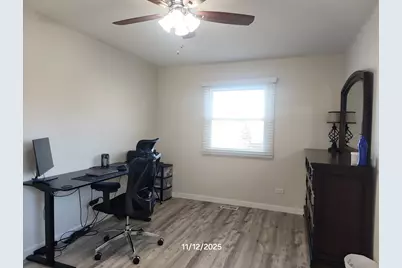 1035 W Elmwood Lane, Bartlett, IL 60103 - Photo 32