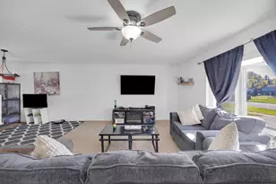 4240 176th St, Country Club Hills, IL 60478 - Photo 10