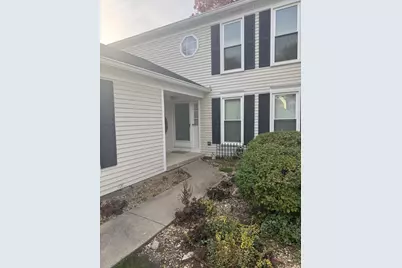 1974 Wexford Circle #123, Wheaton, IL 60189 - Photo 2